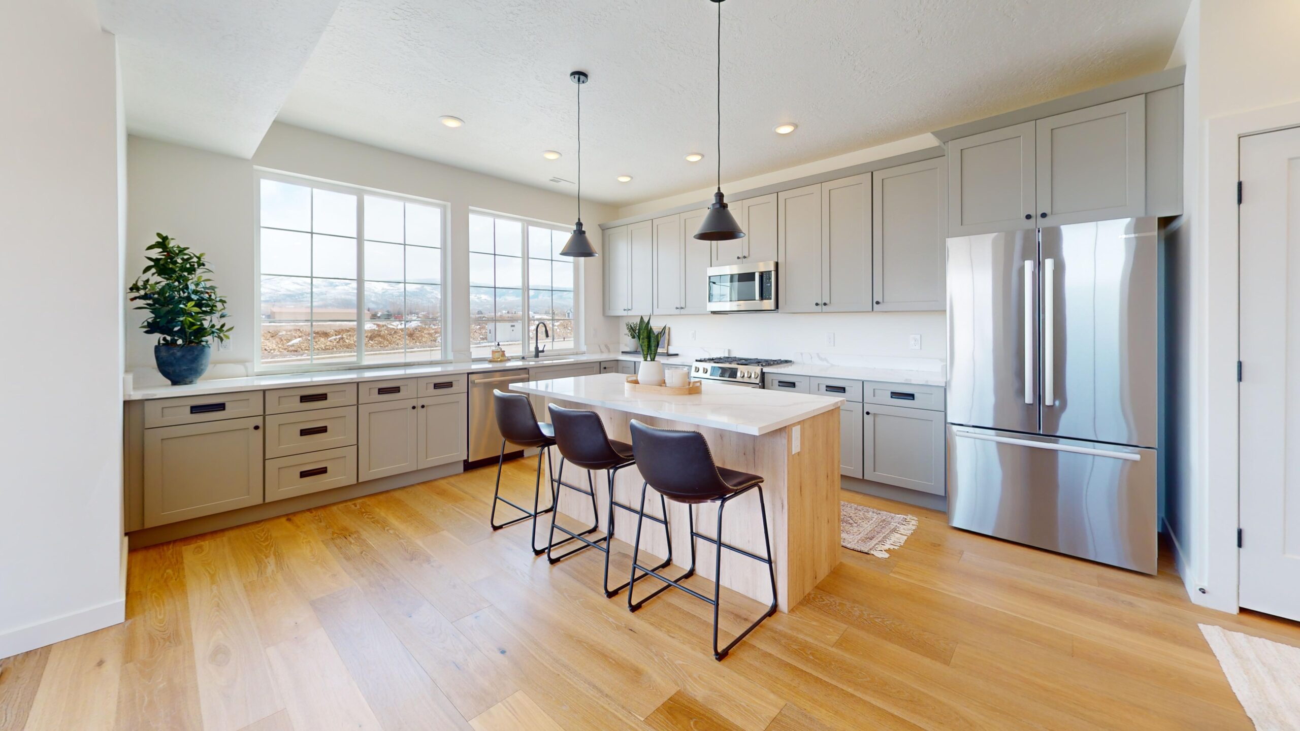 Sawmill-Townhome-Model-Kitchen